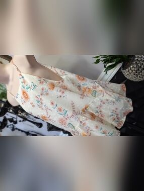 Shein Bae White Flowy Floral Tunic Top MD NWT